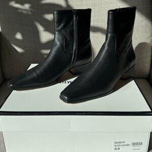 Steve Madden Dusty Black Leather Boots – Size 8 – New in Box